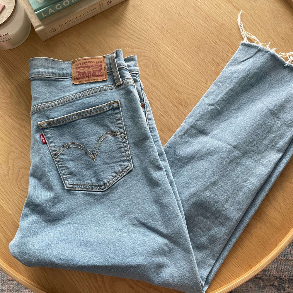 Levi's Wedgie Straight Distressed Jeans